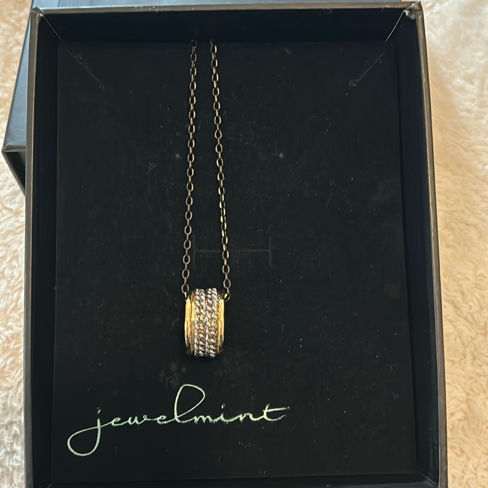 JEWELMINT Le Beau Necklace
